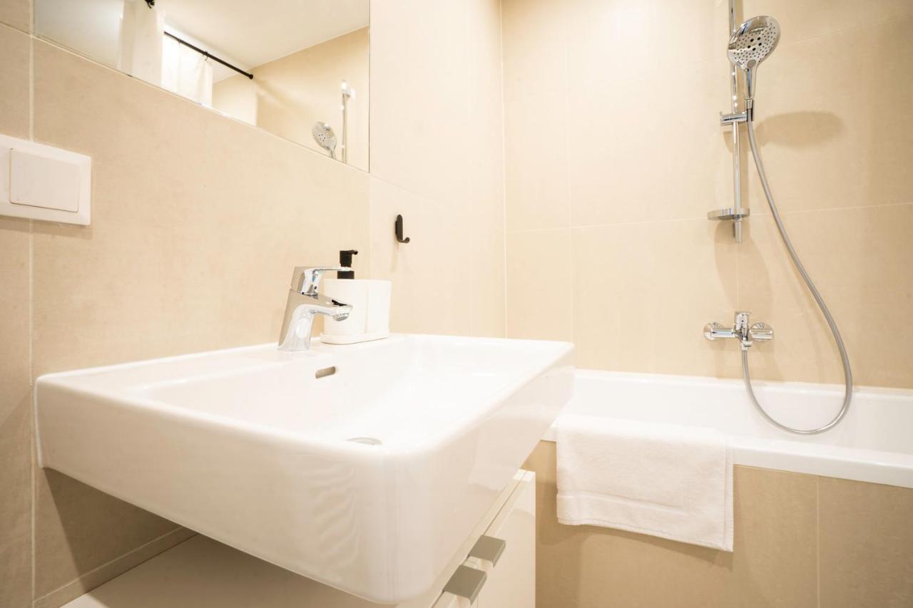 Orestaliving - Penthouse In 2Nd District With View Wien Ngoại thất bức ảnh